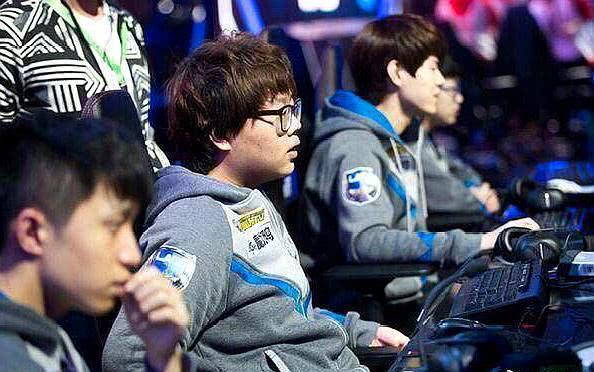 Legacy , M80 , ECSTATIC , 和 FlyQuest 获得 BLAST Open Fall 2025 资格