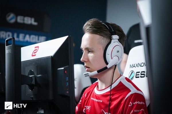 媒体人再谈石油杯：有参与俱乐部计划 LOL项目不包括LPL为时尚早